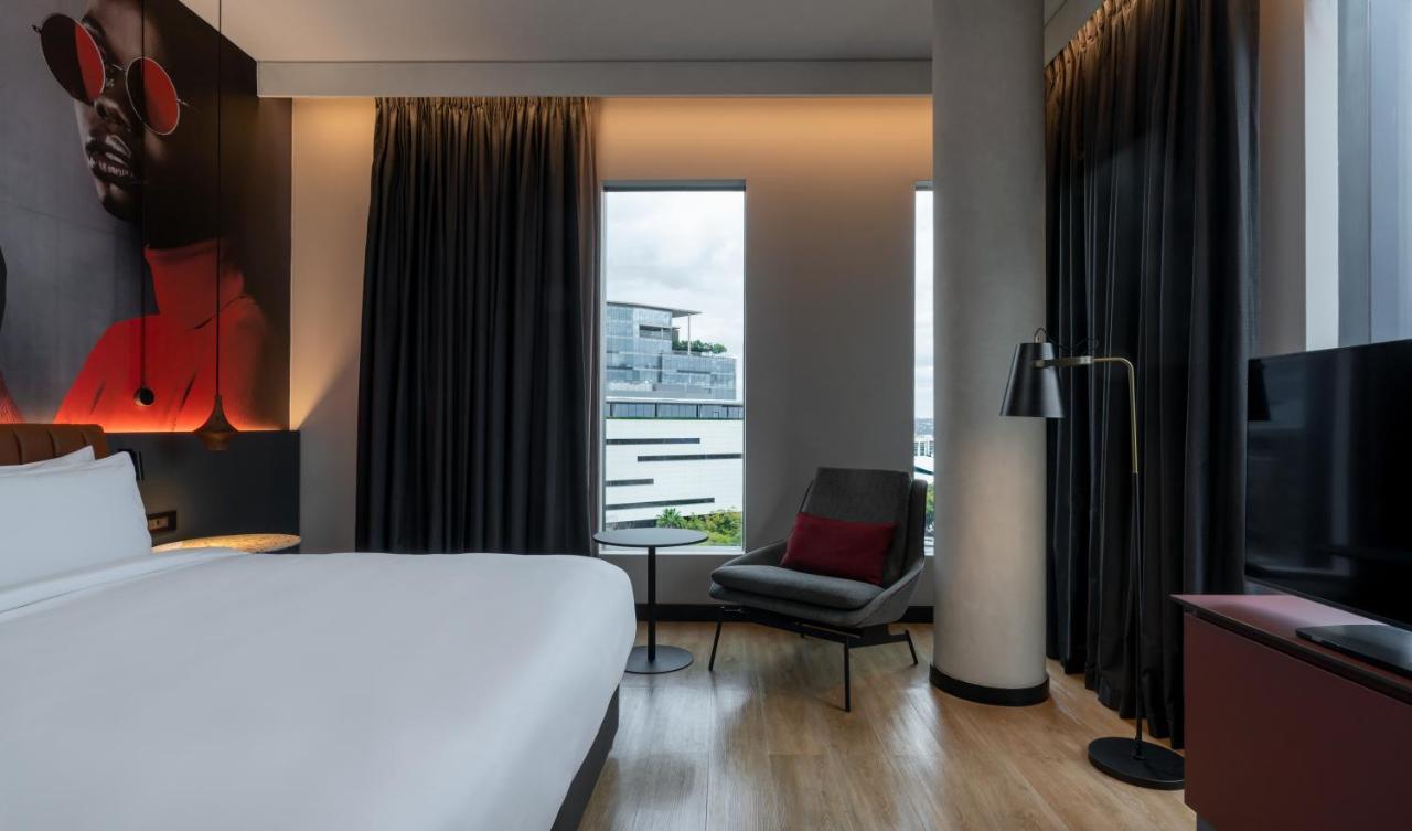 Radisson Red Hotel Johannesburg Rosebank Extérieur photo