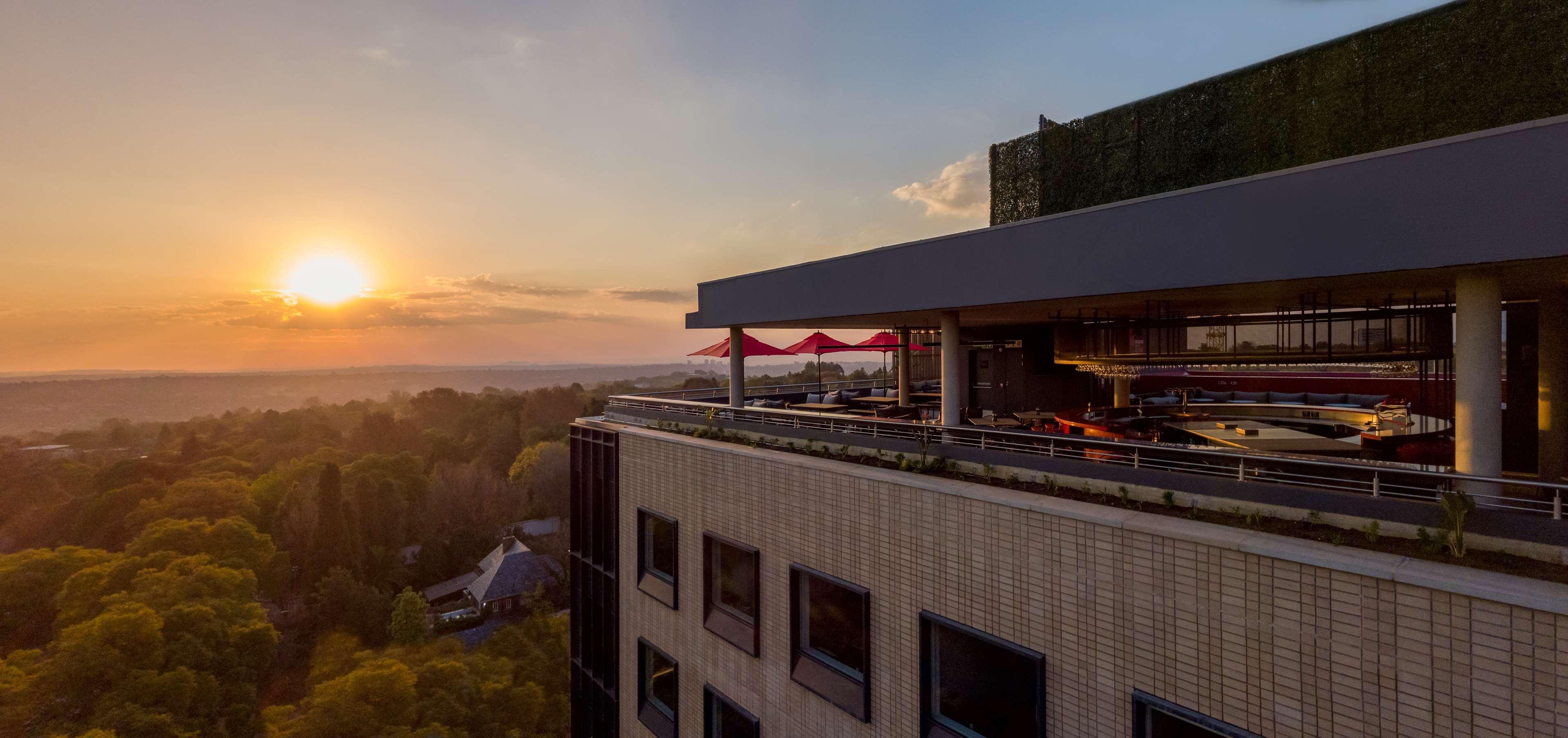 Radisson Red Hotel Johannesburg Rosebank Extérieur photo