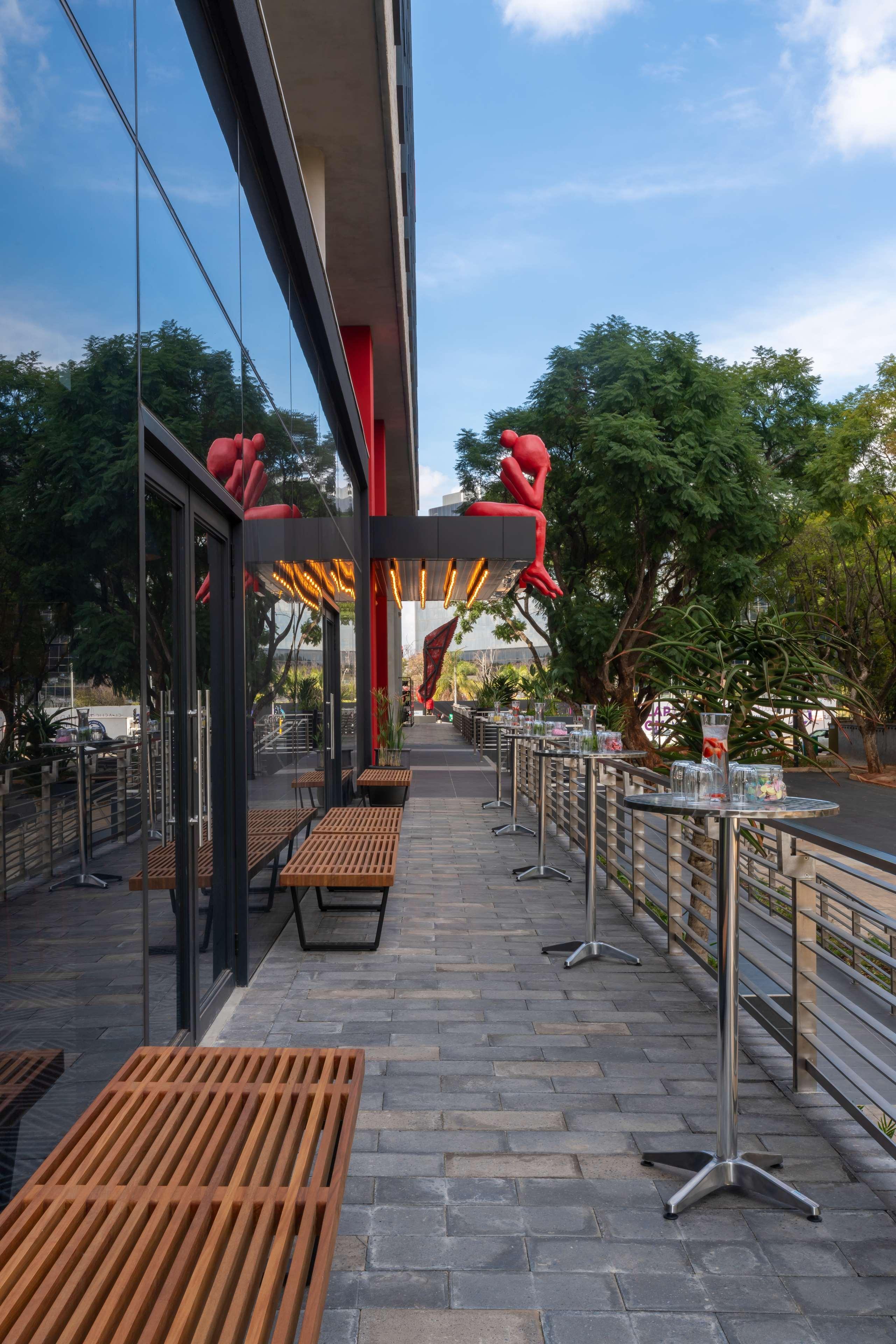 Radisson Red Hotel Johannesburg Rosebank Extérieur photo