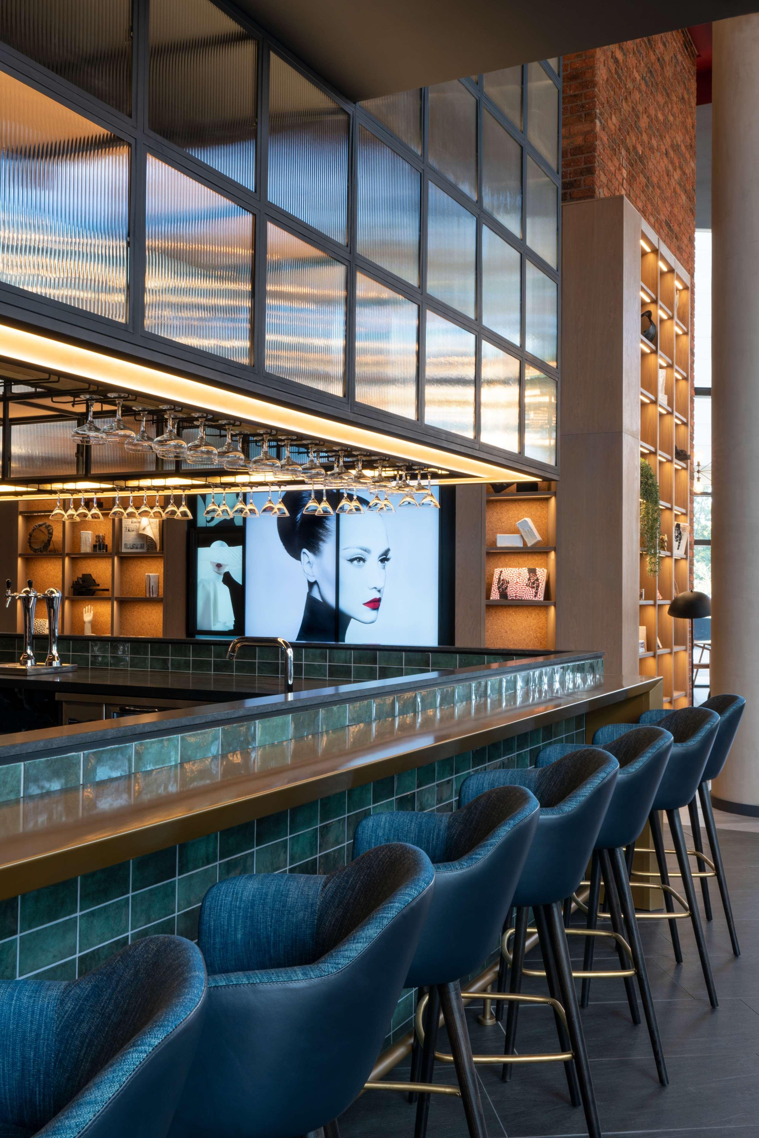 Radisson Red Hotel Johannesburg Rosebank Extérieur photo