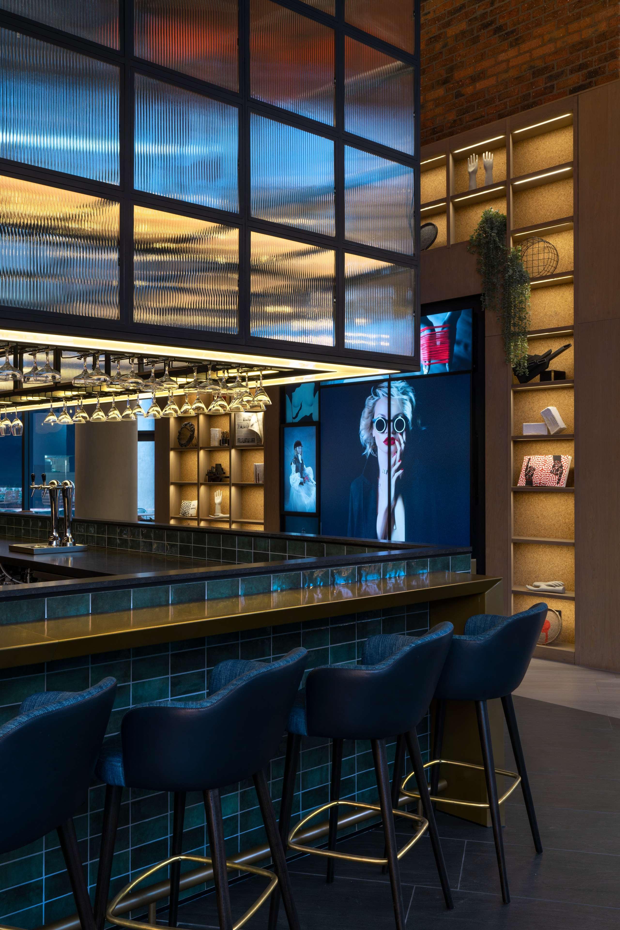 Radisson Red Hotel Johannesburg Rosebank Extérieur photo