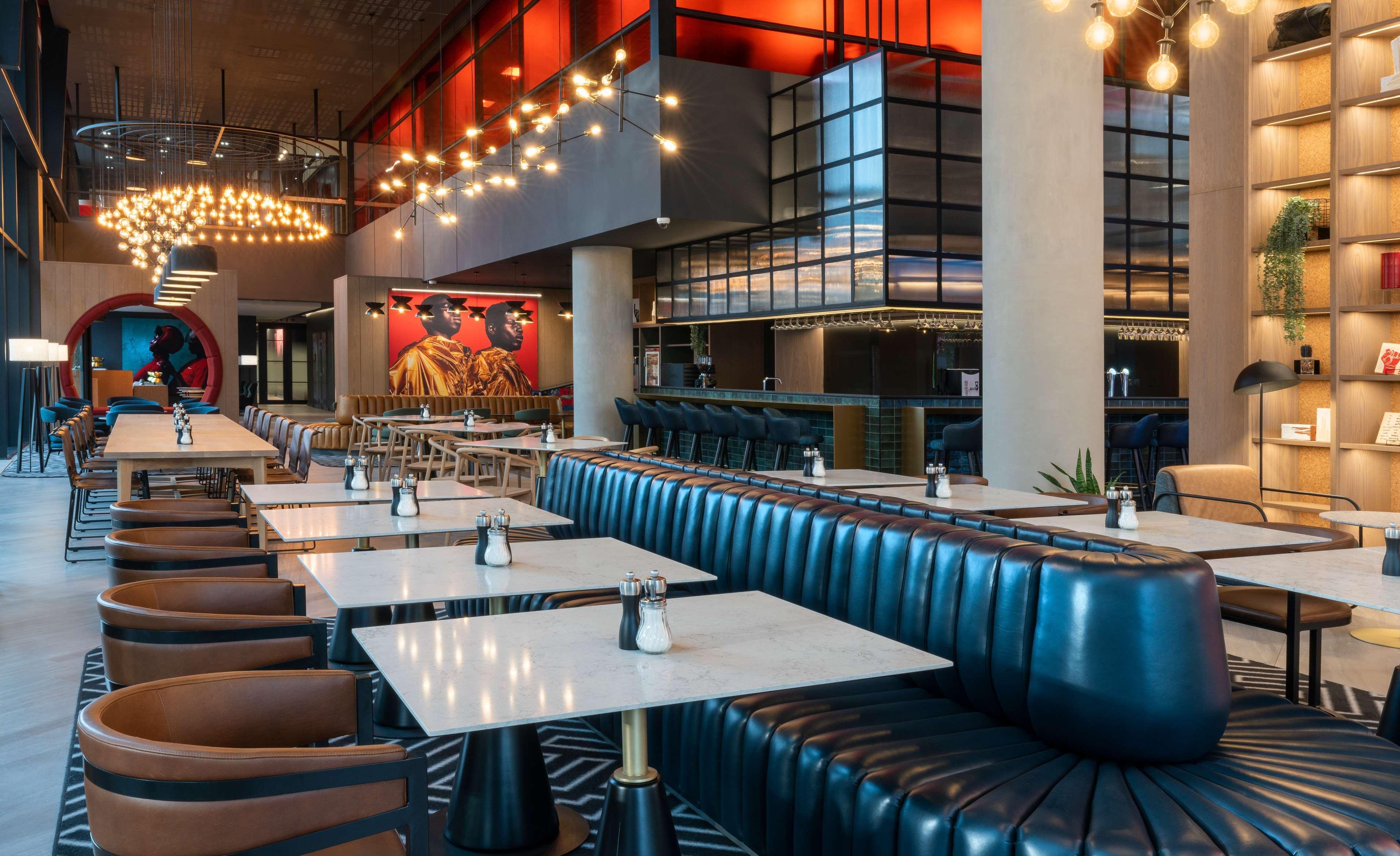 Radisson Red Hotel Johannesburg Rosebank Extérieur photo