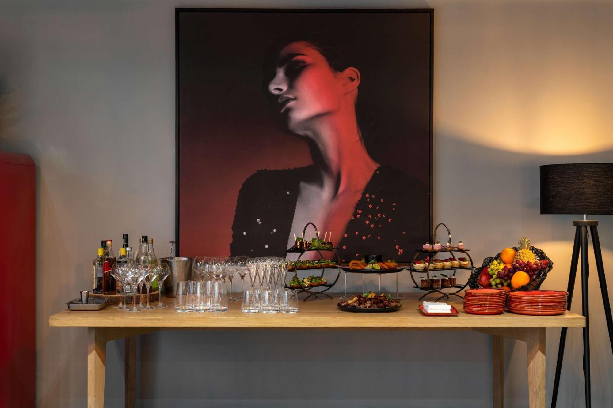 Radisson Red Hotel Johannesburg Rosebank Extérieur photo