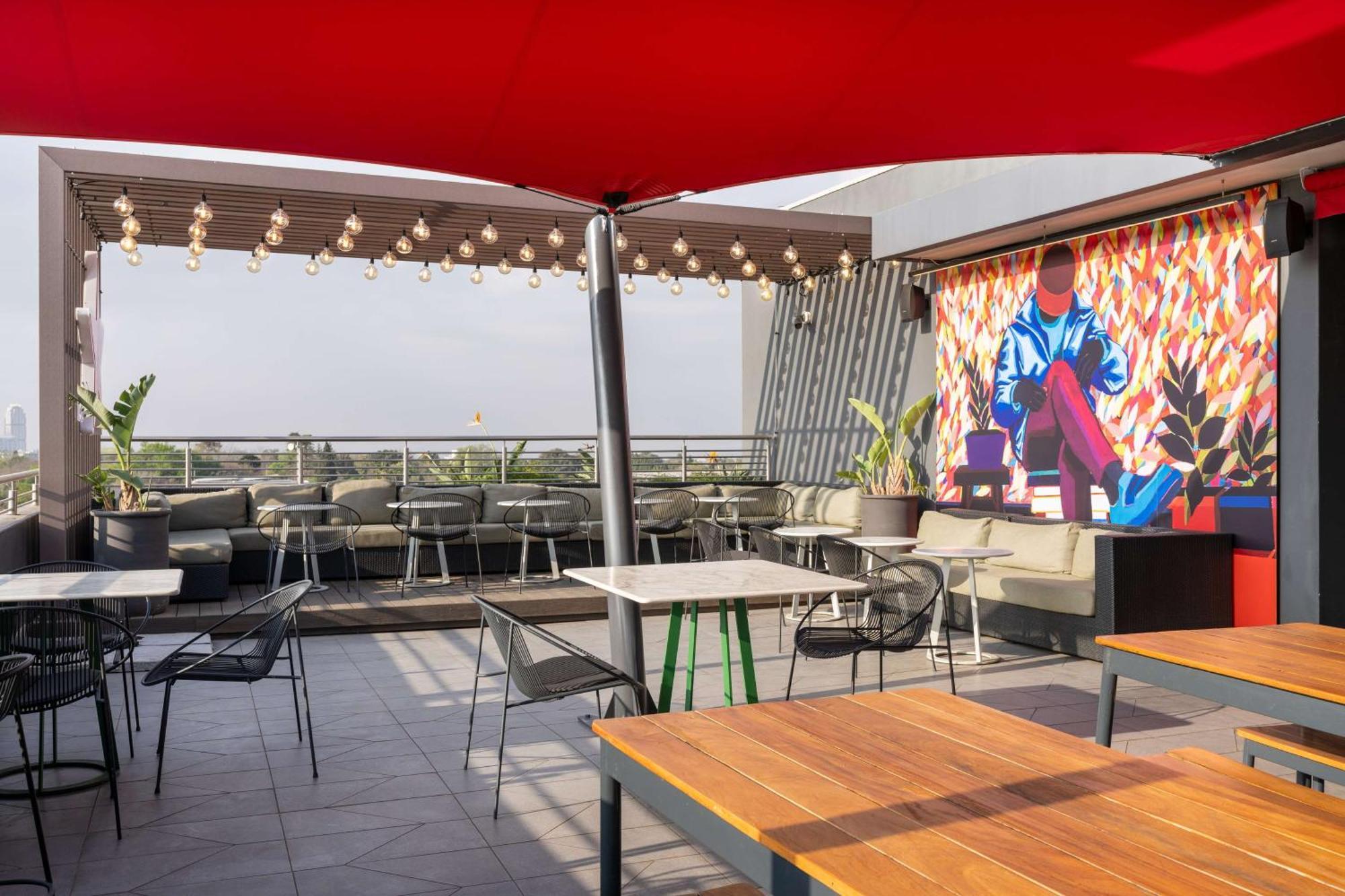 Radisson Red Hotel Johannesburg Rosebank Extérieur photo